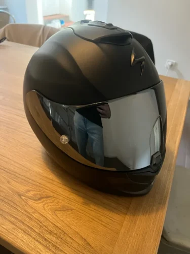 Review photo – Scorpion Exo 1400 Carbon / Exo 391 / Exo 520 / R1 Air Photochromic Visor